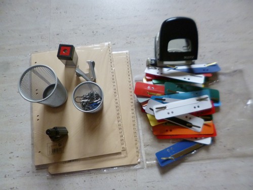 Konvolut locher stiftehalter - konvolut,